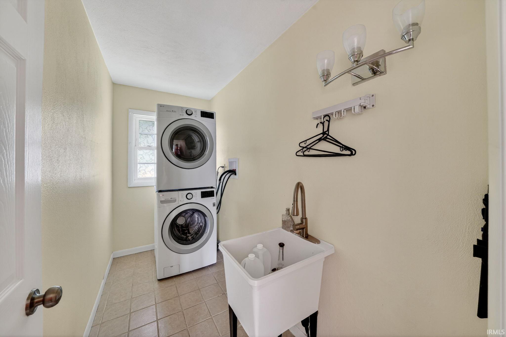 51823 Cheryl Drive Granger IN 46530