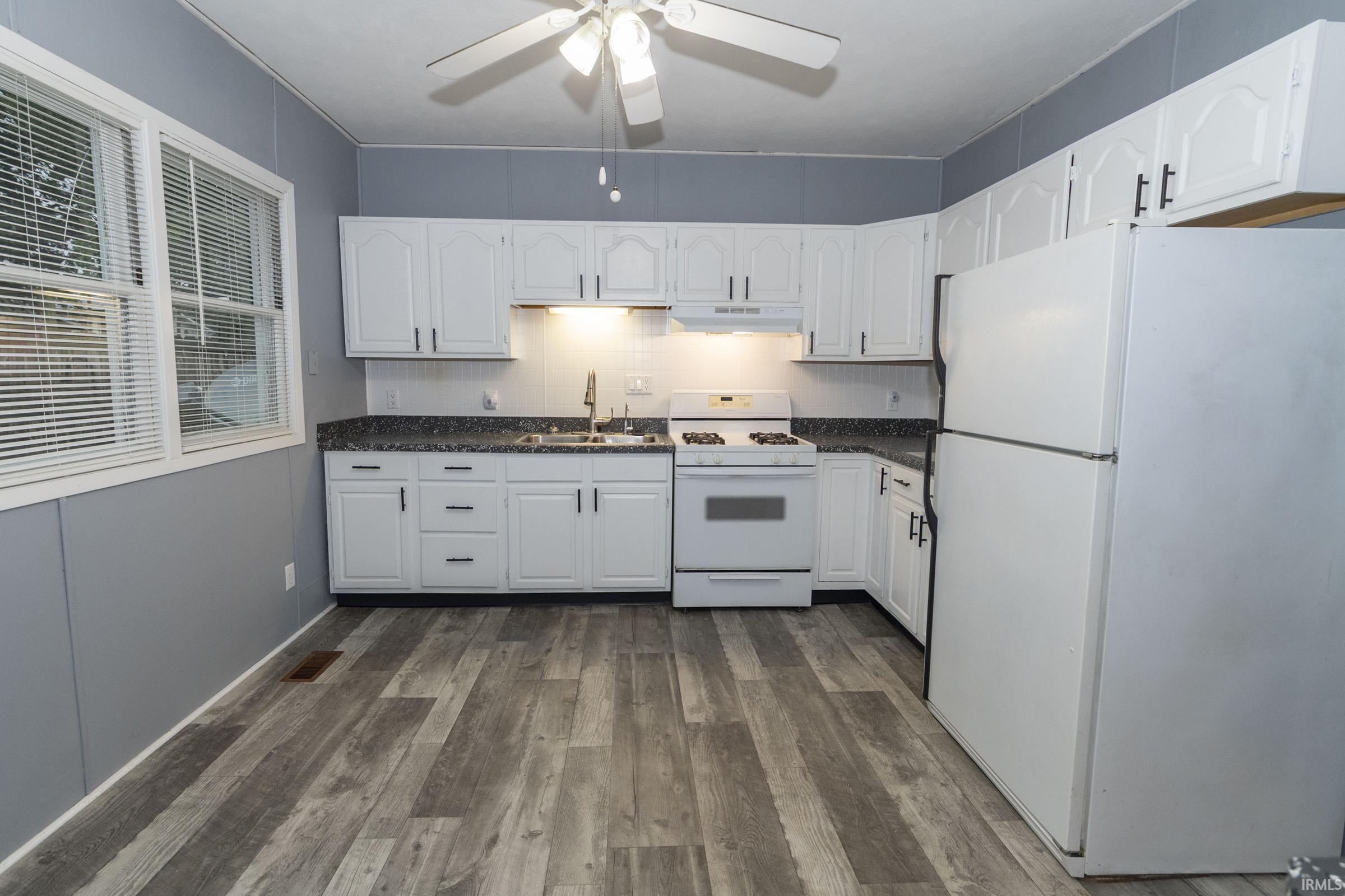 807 Emerson Street Goshen IN 46526