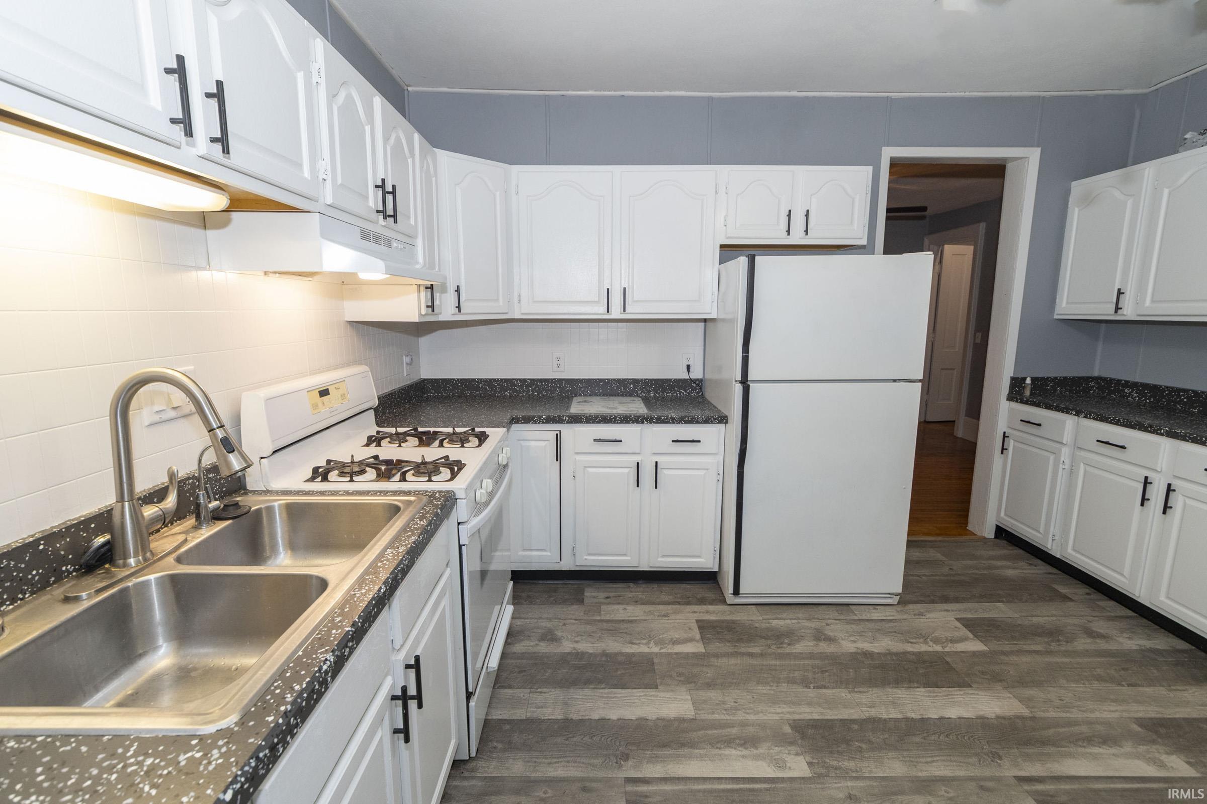 807 Emerson Street Goshen IN 46526