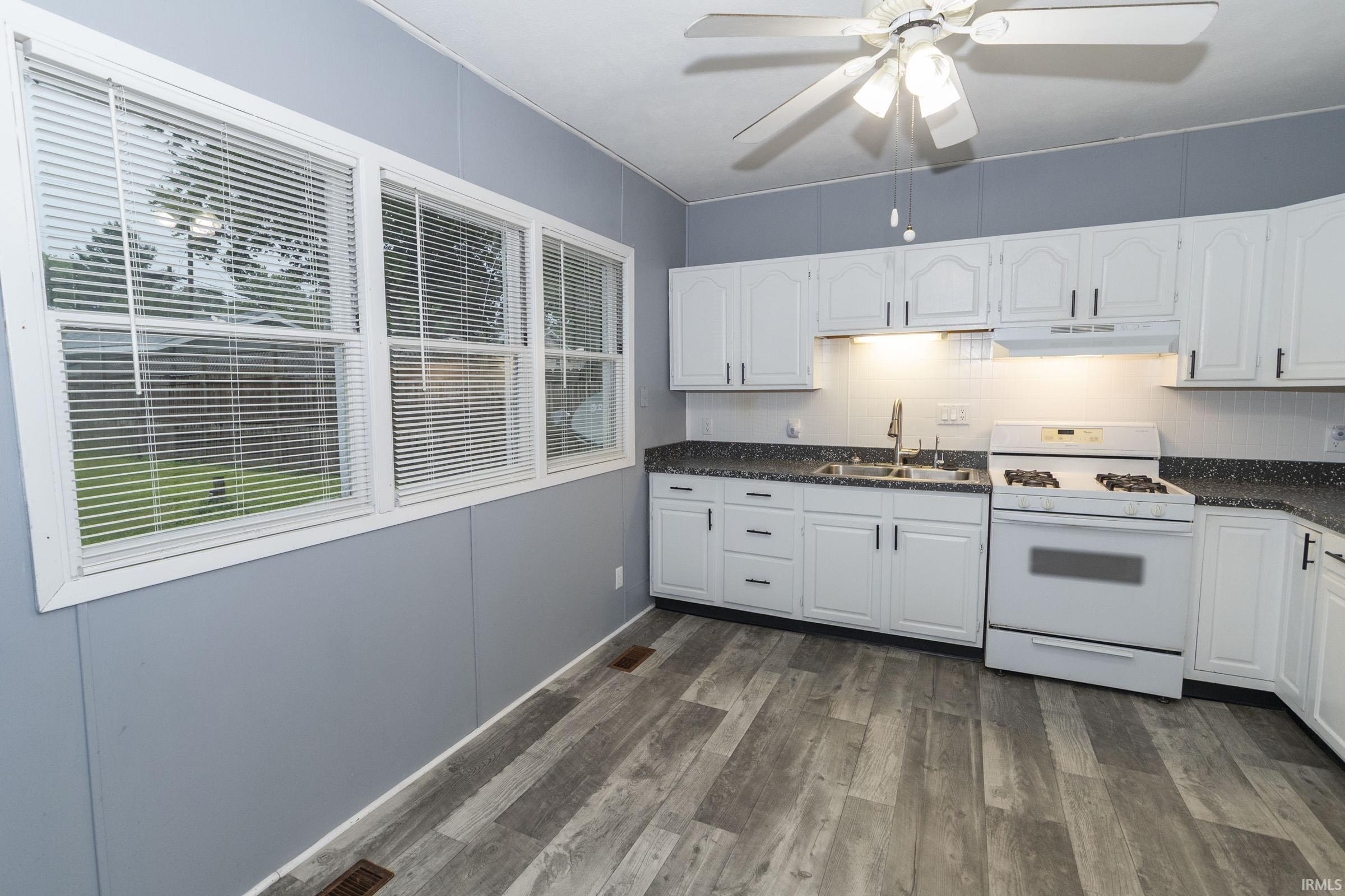 807 Emerson Street Goshen IN 46526