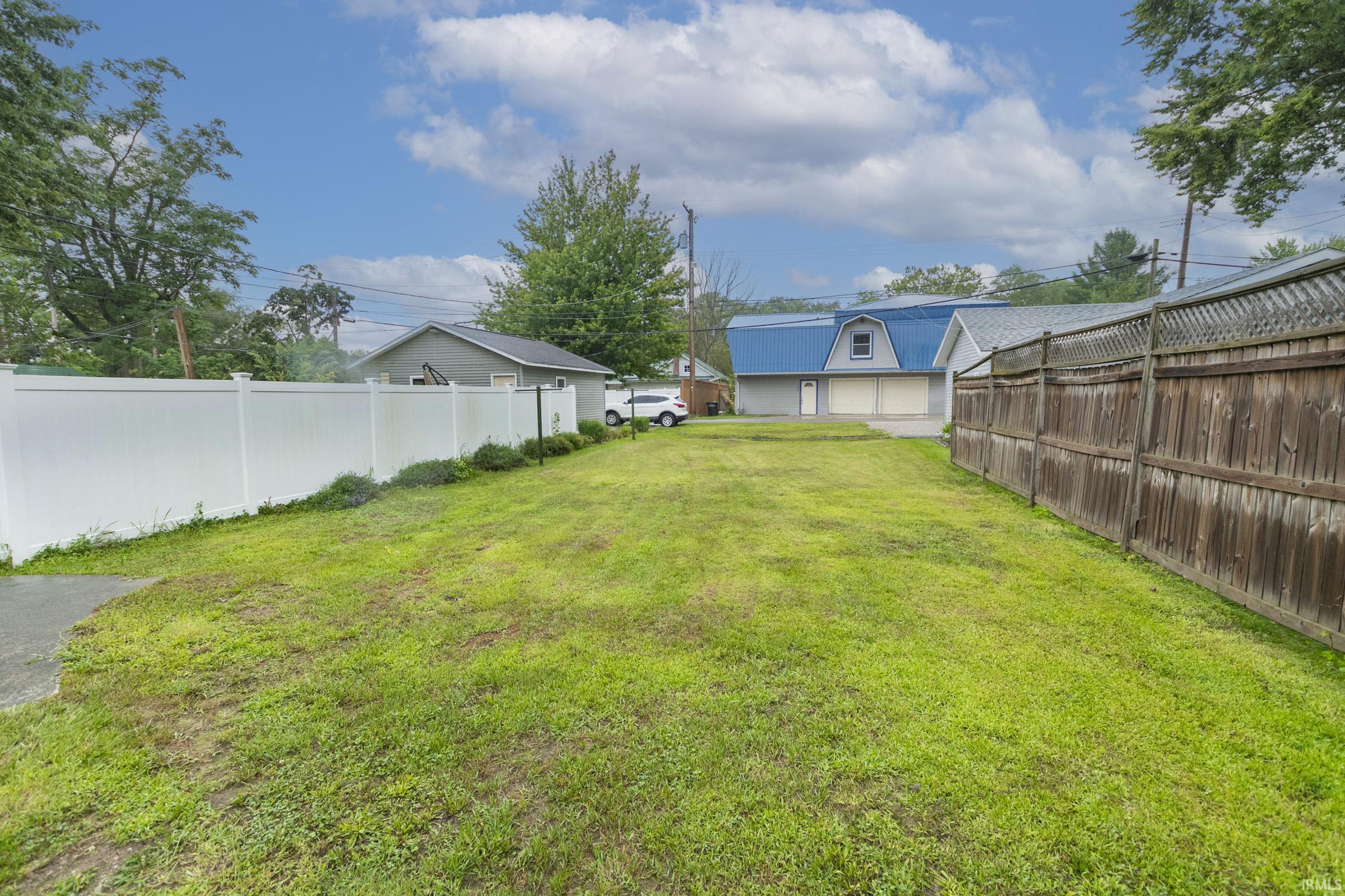 807 Emerson Street Goshen IN 46526