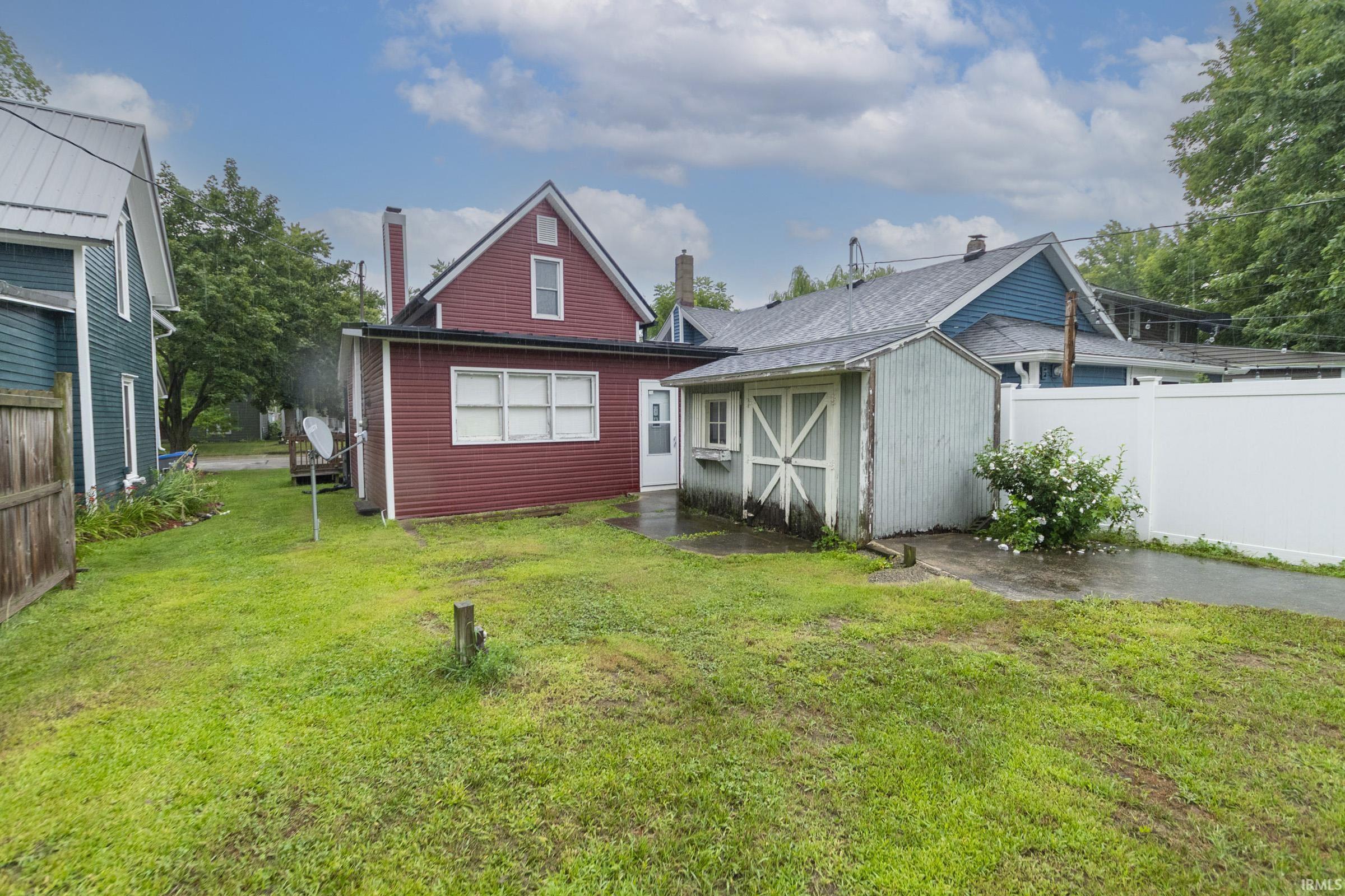 807 Emerson Street Goshen IN 46526