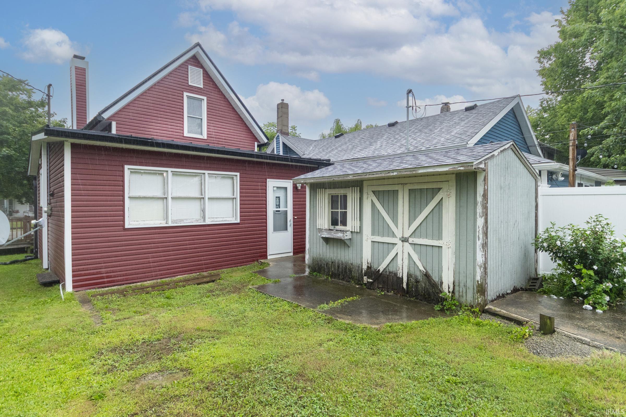 807 Emerson Street Goshen IN 46526