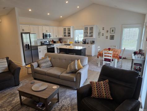 701 E Quinn Raye Court Ellettsville IN 47429
