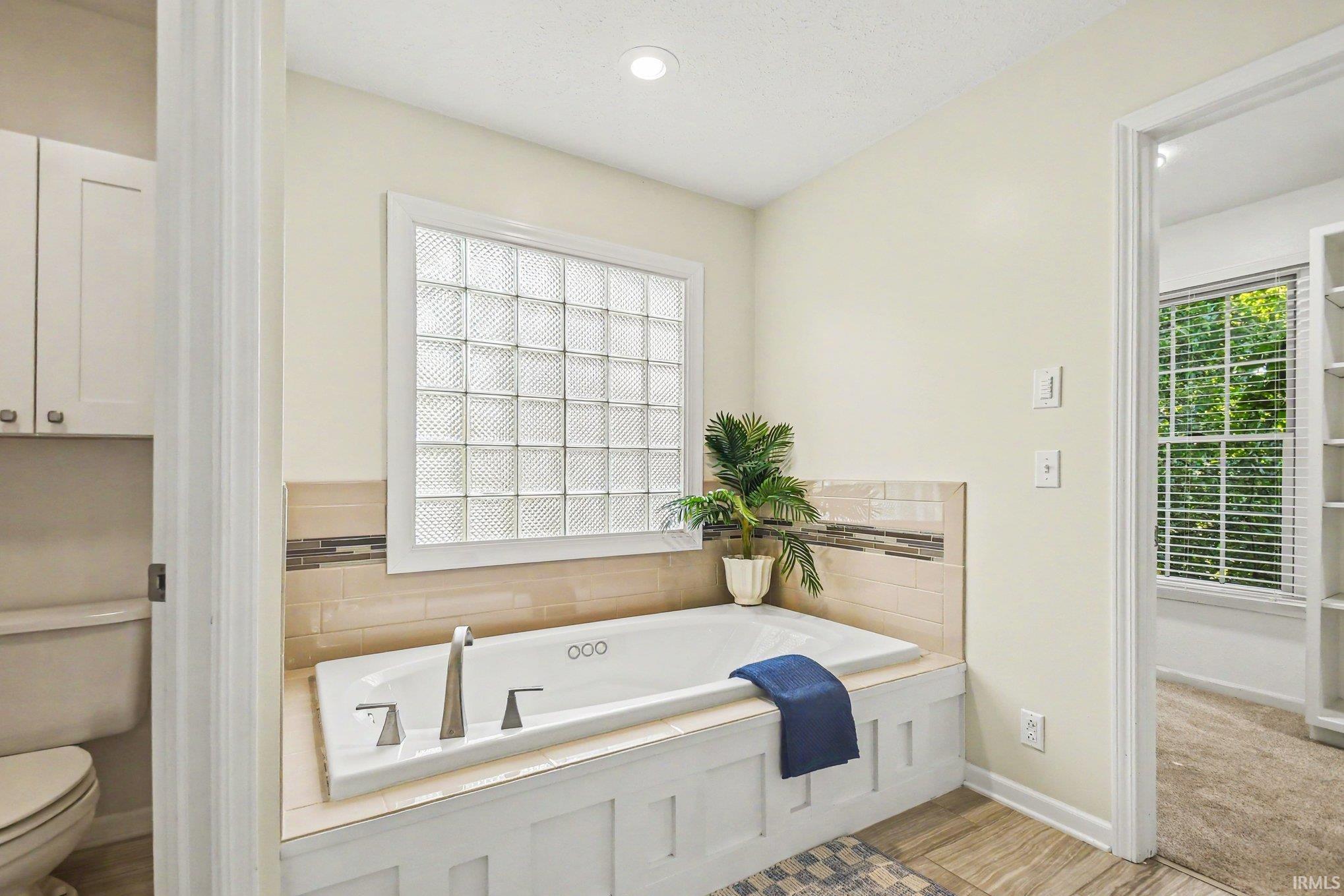 52611 Spring Valley Lane Granger IN 46530