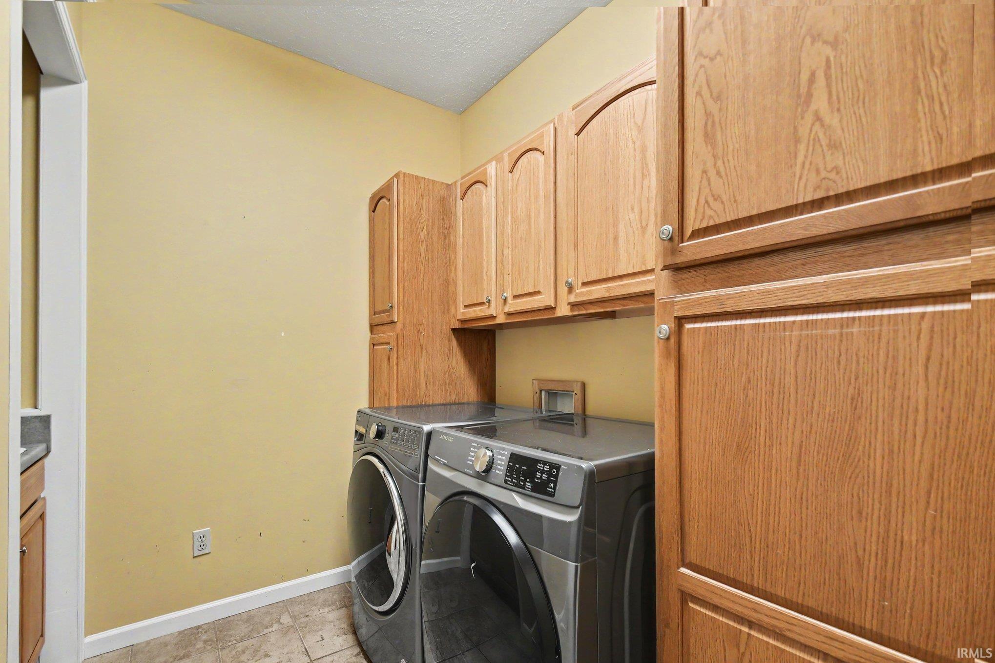 52611 Spring Valley Lane Granger IN 46530