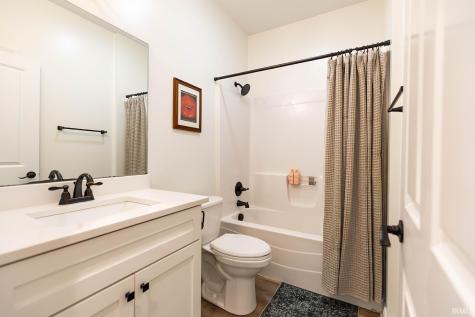 175 Mockingbird Lane Warsaw IN 46580