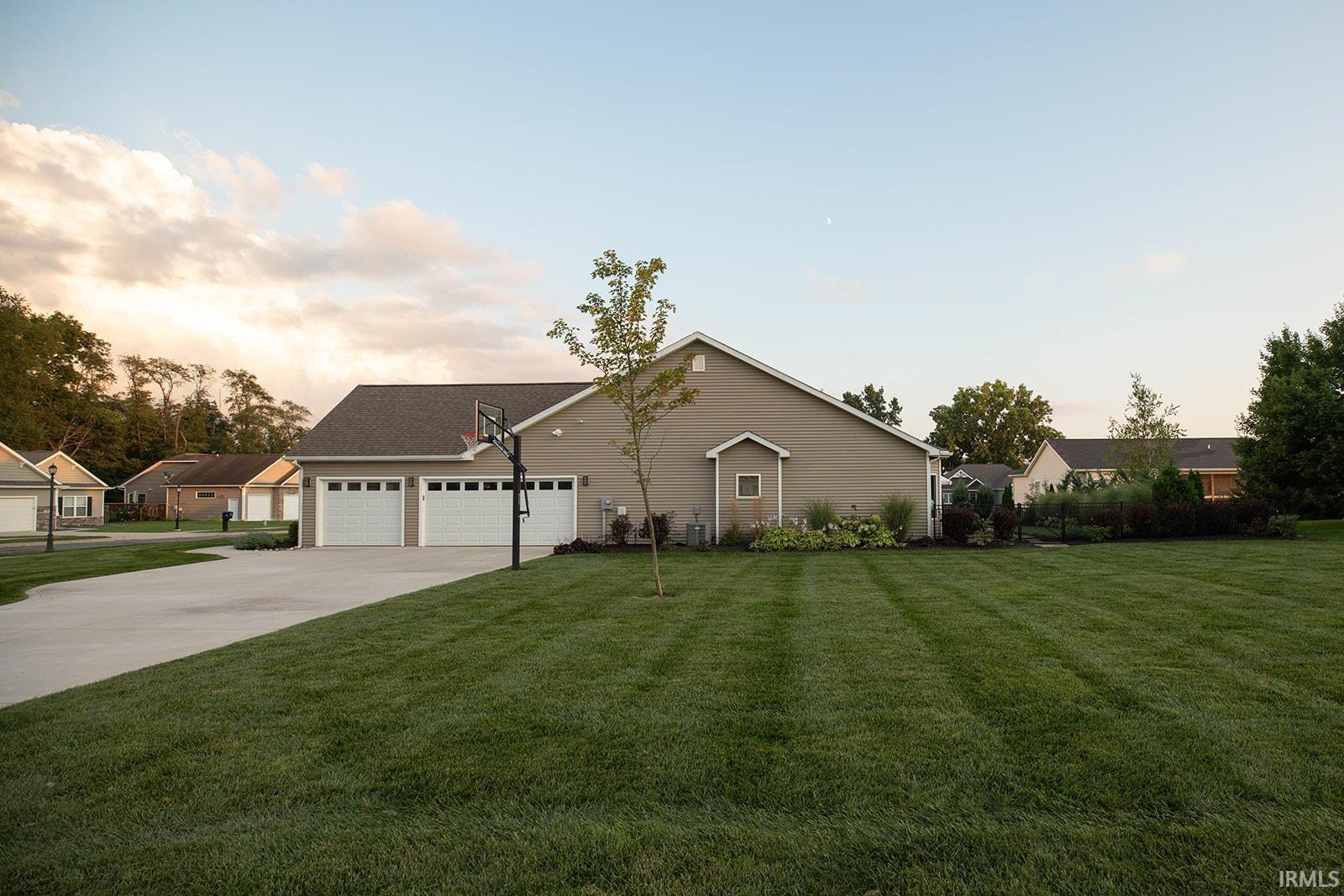 175 Mockingbird Lane Warsaw IN 46580