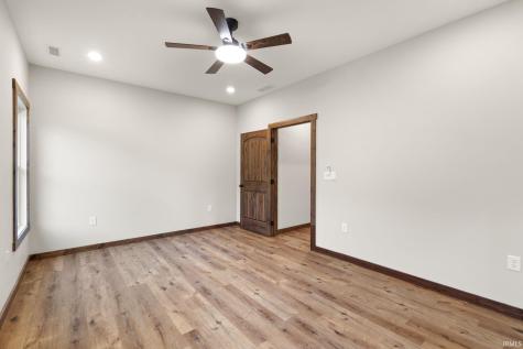 217 Poplar Street Loogootee IN 47553