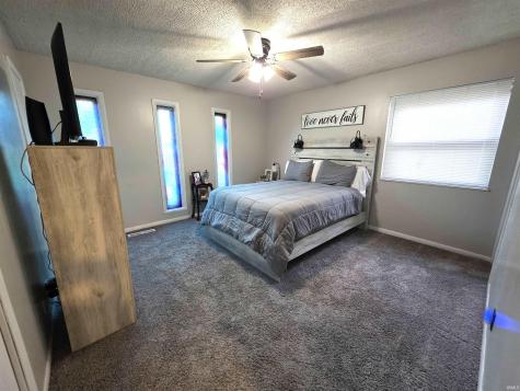 508 Strawberry Hill Road Evansville IN 47711