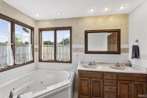 3482 W 650 S Rossville IN 46065