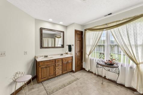3482 W 650 S Rossville IN 46065