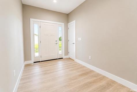 809 E Culver Road Knox IN 46534