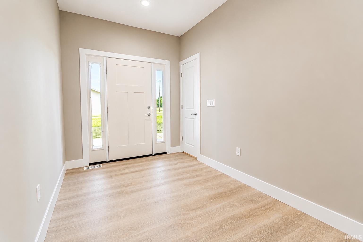 809 E Culver Road Knox IN 46534