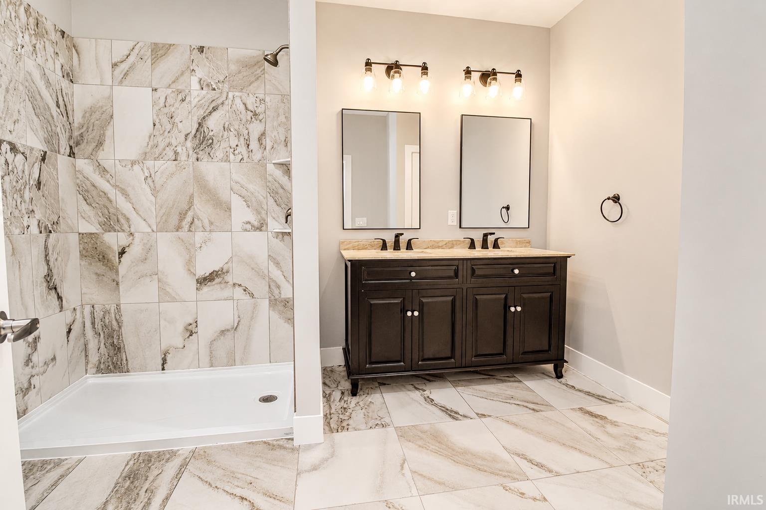 809 E Culver Road Knox IN 46534