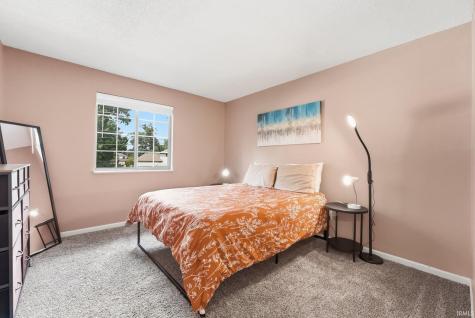 2710 Covington Pines Place Fort Wayne IN 46804