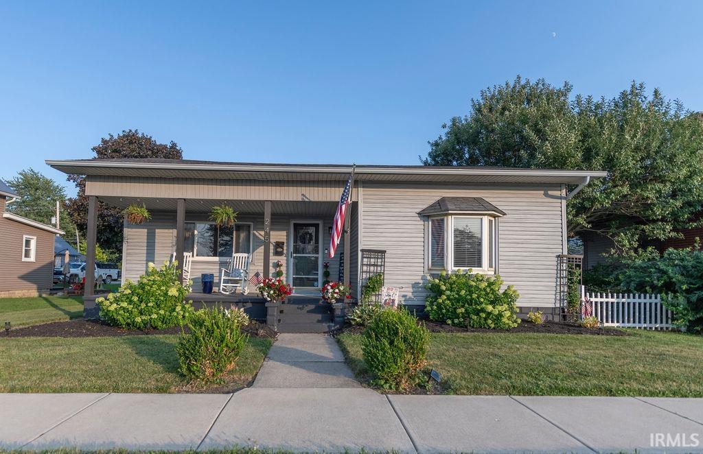 245 W Whitley Street Churubusco IN 46723