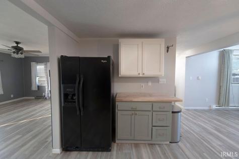 245 W Whitley Street Churubusco IN 46723
