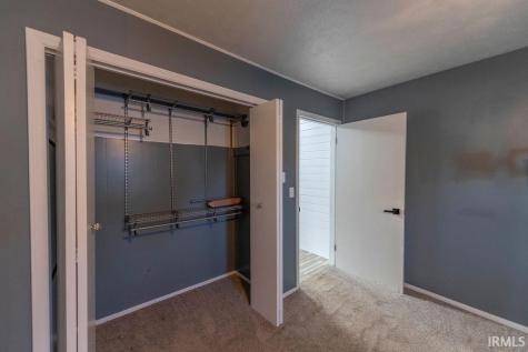 245 W Whitley Street Churubusco IN 46723