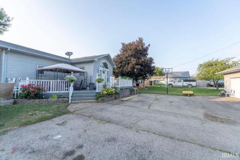 245 W Whitley Street Churubusco IN 46723