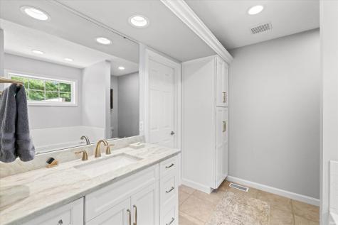 4544 Rimridge Drive Evansville IN 47711