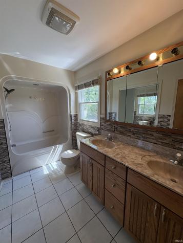 215 N 1st Street Upland IN 46989
