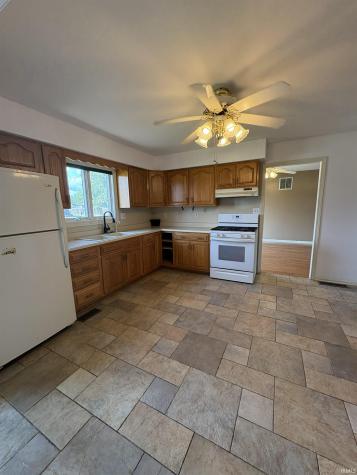215 N 1st Street Upland IN 46989