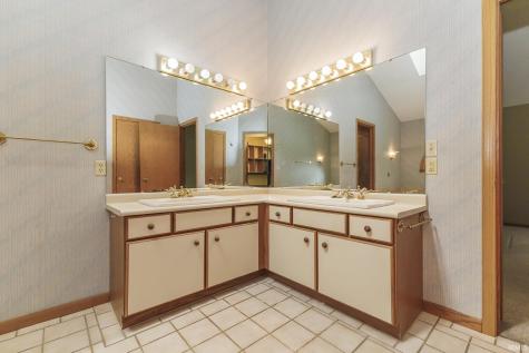 3901 W Russell Court Muncie IN 47304