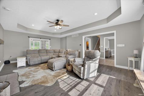 692 N Parker Lane Bloomfield IN 47424