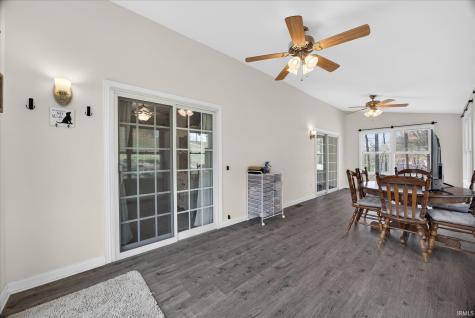 692 N Parker Lane Bloomfield IN 47424