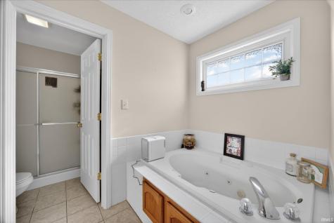 692 N Parker Lane Bloomfield IN 47424