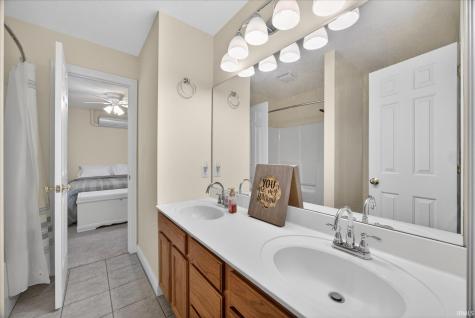 692 N Parker Lane Bloomfield IN 47424