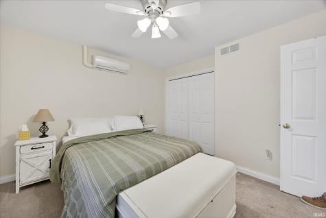 692 N Parker Lane Bloomfield IN 47424