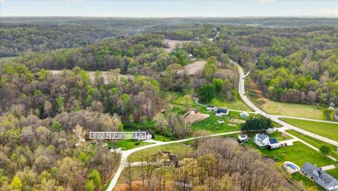 692 N Parker Lane Bloomfield IN 47424