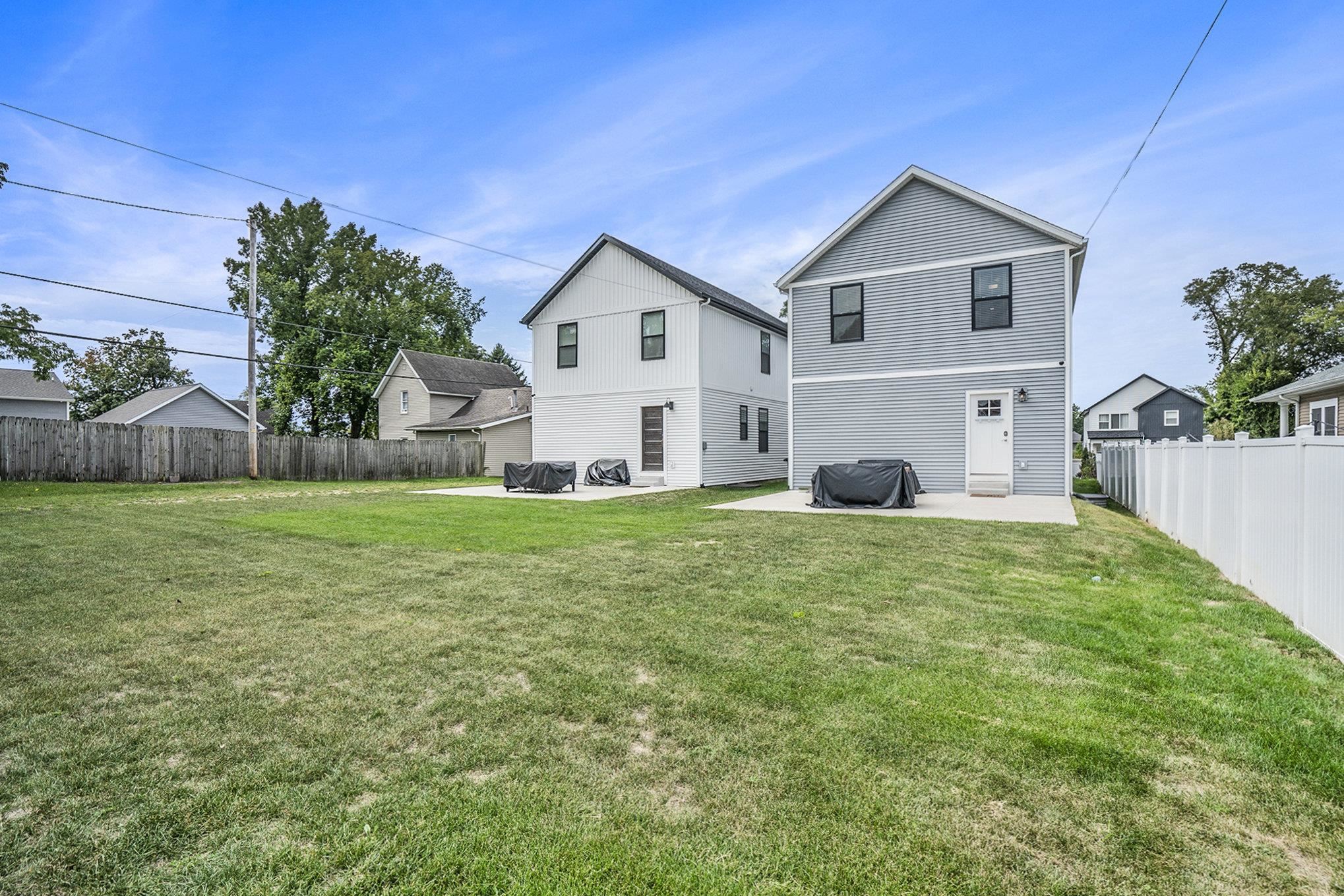 922 N Hill Street South Bend IN 46617