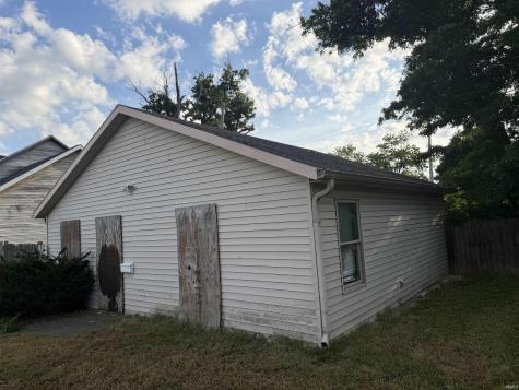 8309 W Smith Street Yorktown IN 47396