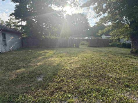 8309 W Smith Street Yorktown IN 47396
