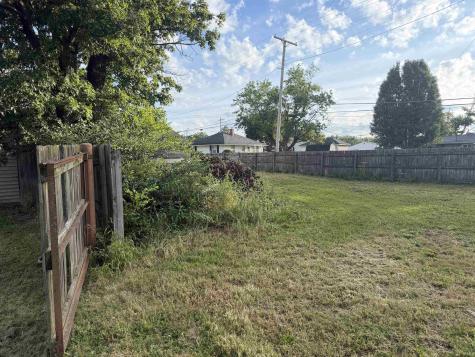 8309 W Smith Street Yorktown IN 47396