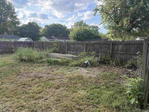 8309 W Smith Street Yorktown IN 47396