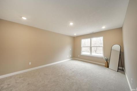 402 Luellen Way New Castle IN 47362