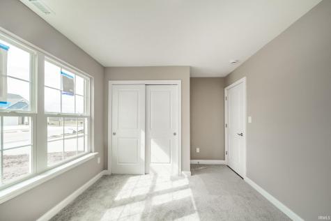 402 Luellen Way New Castle IN 47362