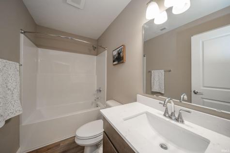 402 Luellen Way New Castle IN 47362