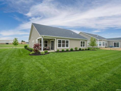 402 Luellen Way New Castle IN 47362