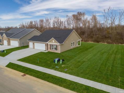 402 Luellen Way New Castle IN 47362