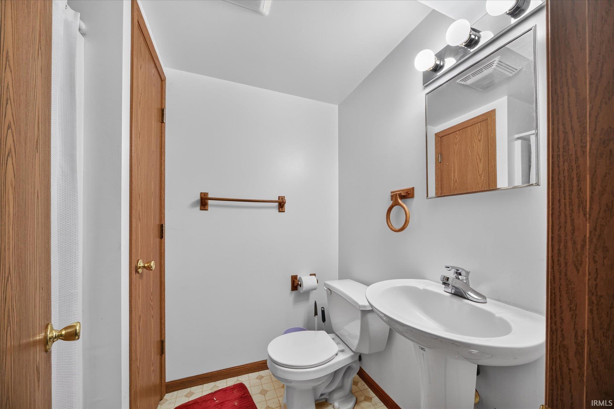 318 N Beech Road Osceola IN 46561