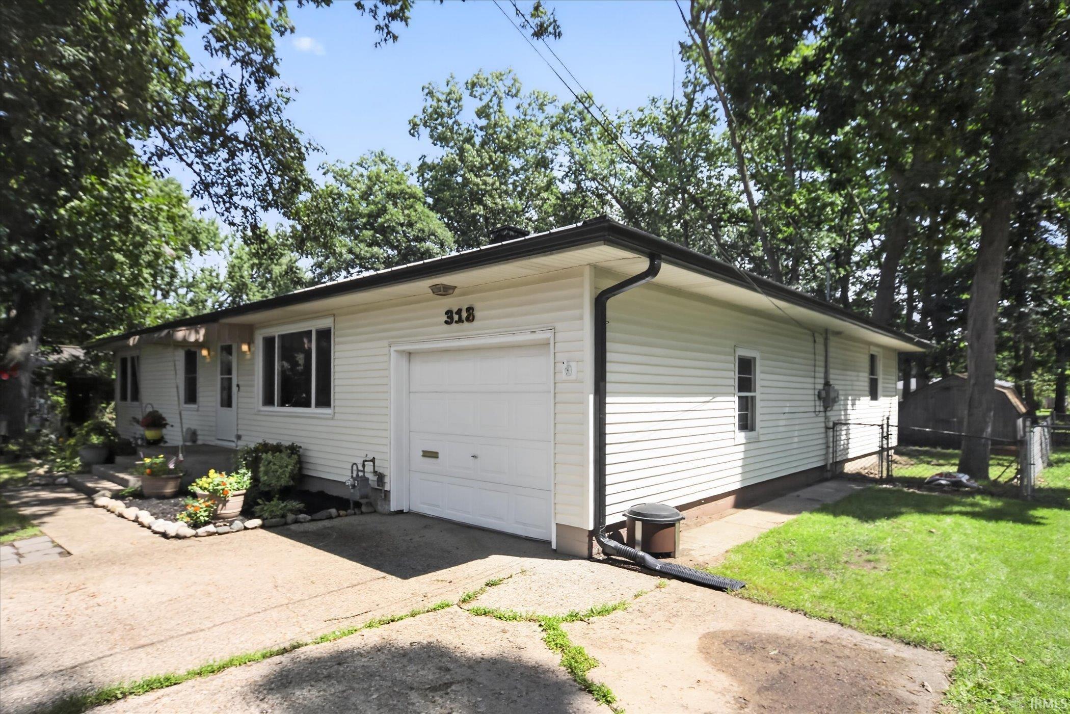 318 N Beech Road Osceola IN 46561