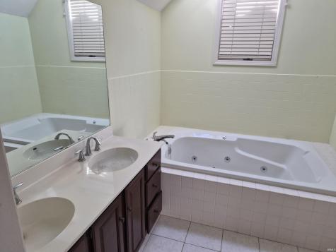 908 Braxton Court Goshen IN 46526