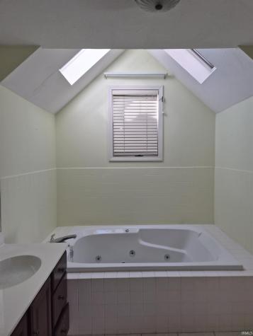 908 Braxton Court Goshen IN 46526