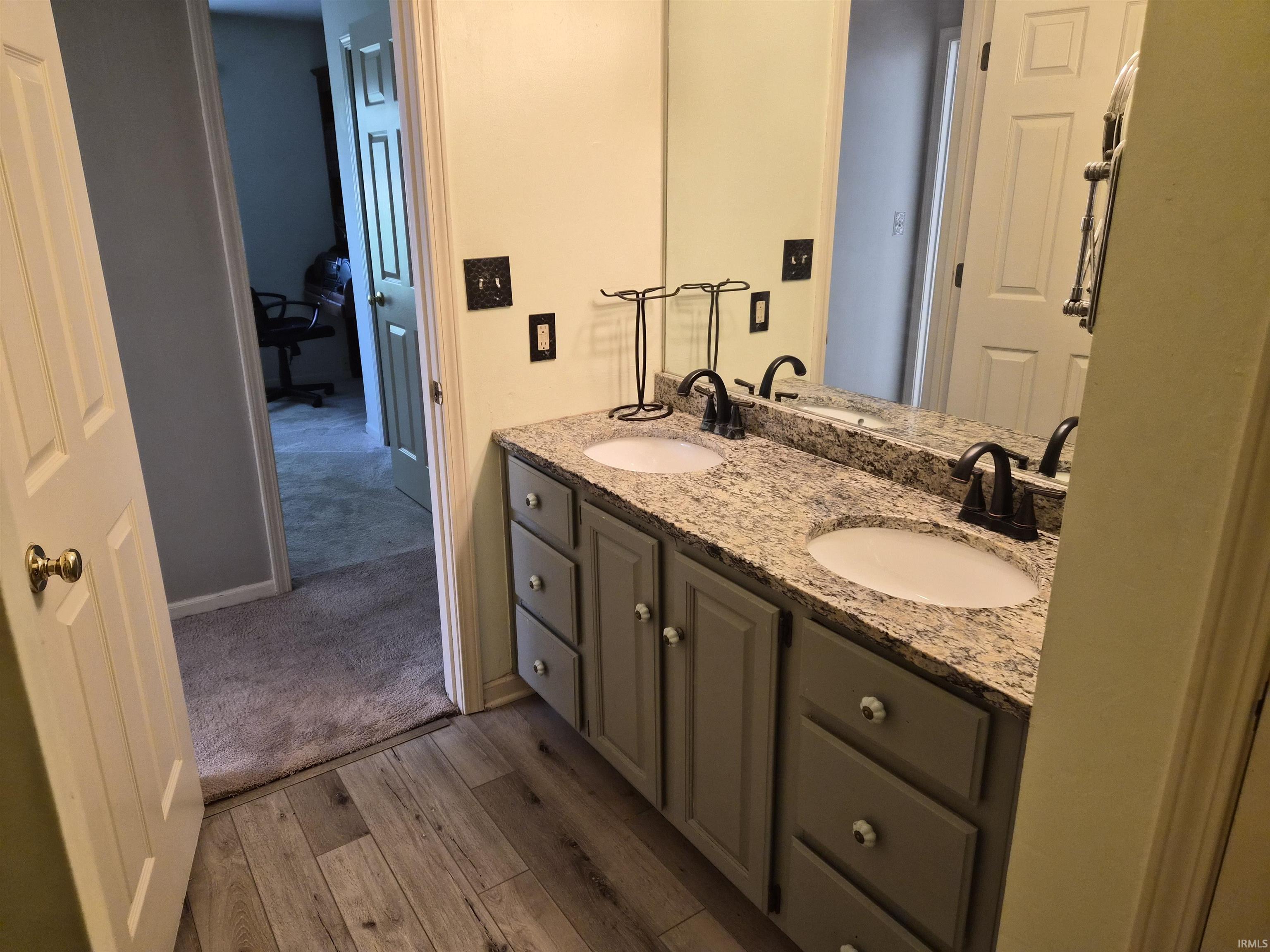 908 Braxton Court Goshen IN 46526