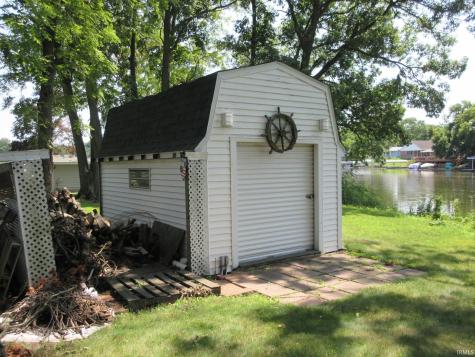 3102 E Mckinley Drive Monon IN 47959